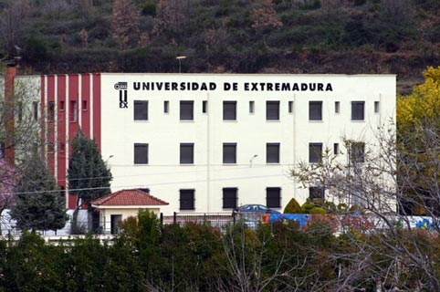 La Residencia V Centenario inicia su actividad estival