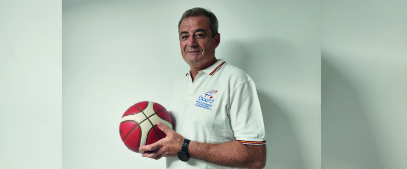 Un Investigador de la Universidad de Extremadura vuelve a liderar la investigación en la Web of Science sobre Baloncesto