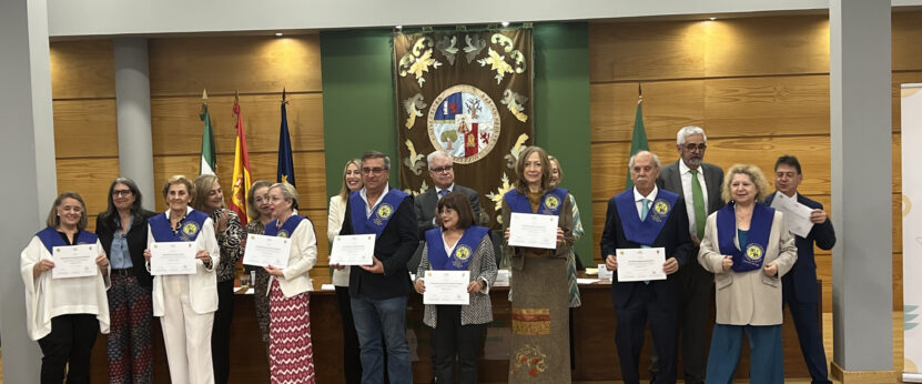 La Universidad de Mayores de Extremadura arranca el curso 2024/25 con cifras récord y un programa pionero en formación