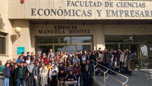 Éxito de participación en la XIII Olimpiada de Economía “Caja Rural de Extremadura”, ...