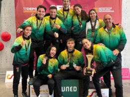 Equipo De Escalada De La Universidad De Extremadura En El Campeonato De España Universitario