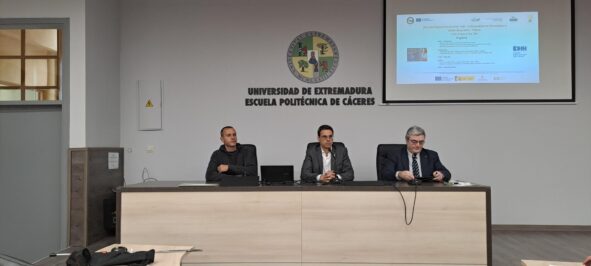 Mesa Presidencial De La Jornada Del Digital Innovation HUB celebrada en la Escuela Politécnica
