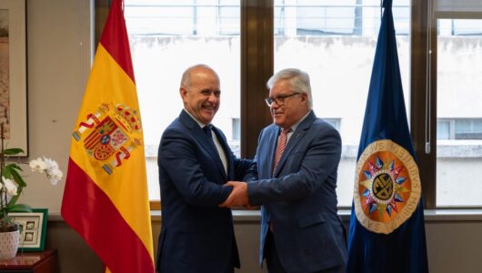 La Universidad de Extremadura y la UNED y firman un acuerdo para reforzar su colaboración académi...