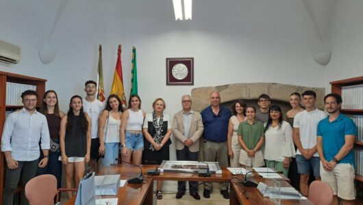 La Universidad de Extremadura homenajea a los estudiantes que han logrado medalla en los Campeona...