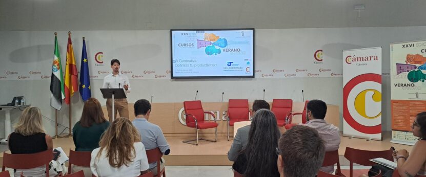El Director Álvaro Rubio Largo En El Acto Inaugural Del Curso IA (Inteligencia Artificial) Generativa Optimiza Tu Productividad