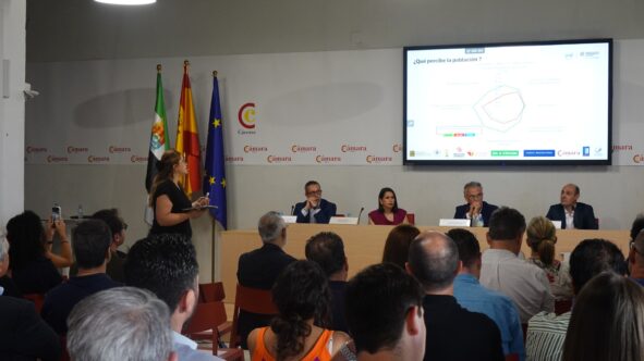 Presentación Del Informe GEM 2024 2025 En La Cámara De Comercio De Cáceres
