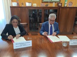 Marta Rodríguez Y Pedro Fernández Salguero Firman El Convenio De Colaboración