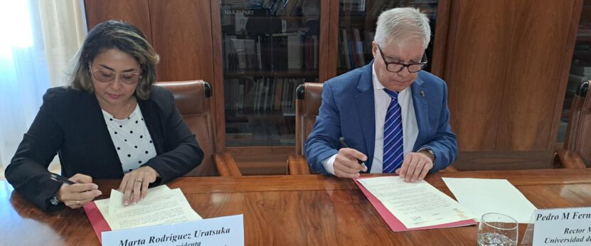 Marta Rodríguez Y Pedro Fernández Salguero Firman El Convenio De Colaboración