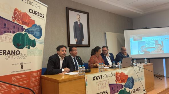 Mesa Presidencial Del Acto Inaugural Del Curso De Verano Nuevos Retos En Seguridad, Emergencias Y Protección Civil