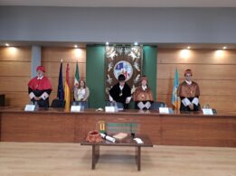 Mesa Presidencial En El Acto De Investidura De Pedro Gómez Vilda