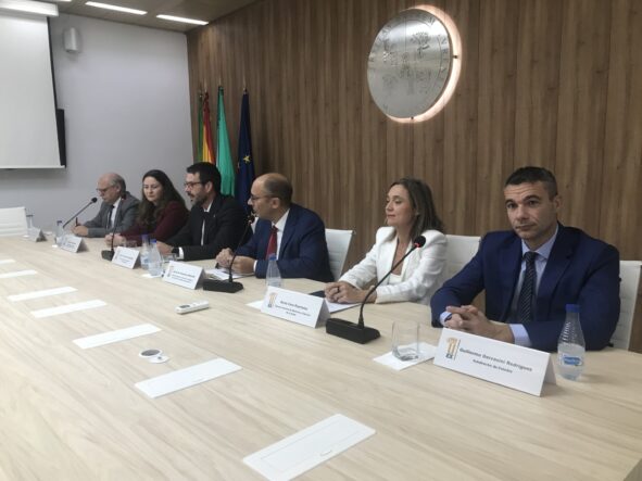 Momento Del Acto De Presentación De La Cátedra CIRRCE (Cátedra De Investigación Para La Reducción Del Riesgo Cardiovascular De Extremadura)