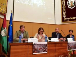 Mesa inaugural del acto de constitución de la Asociación de Montes de Propiedad Colectiva de Extremadura (MONTEX)