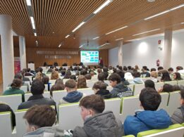 Estudiantes De Bachillerato de Cáceres asisten A La Jornada Innovar Para Inspirar