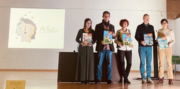 Presentación En Valverde Del Fresno De Los Volúmenes Traducidos A A Fala De La Colección El Pico De La Cigüeña