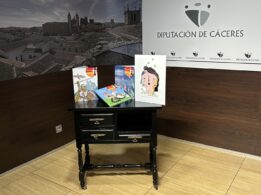 Volúmenes De La Colección El Pico De La Cigüeña Traducidos a A Fala