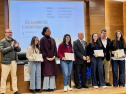 La Facultad de Ciencias acoge la XXI Olimpiada de Biología con estudiantes de 26 centros de Extre...