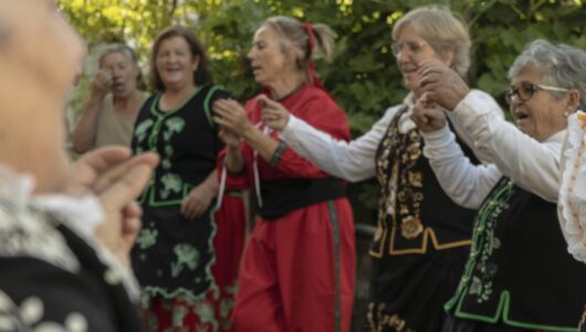 Un estudio de la Universidad de Extremadura pone en valor el papel esencial de las mujeres mayore...