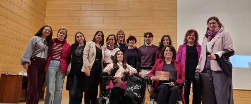 Presentación De Las Becas Adelantex En La Facultad De Filosofía Y Letras